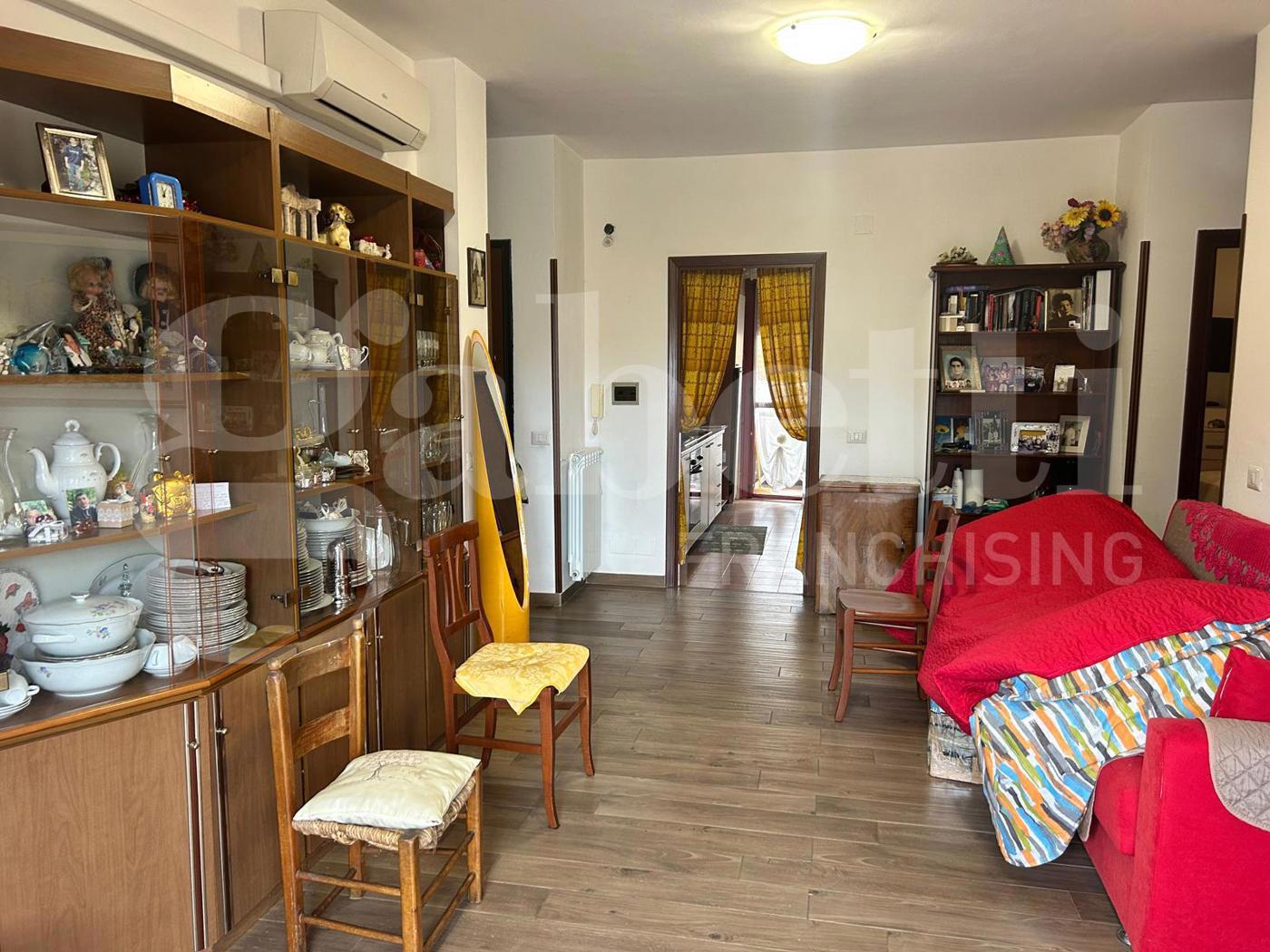 Quadrilocale con box a Latina