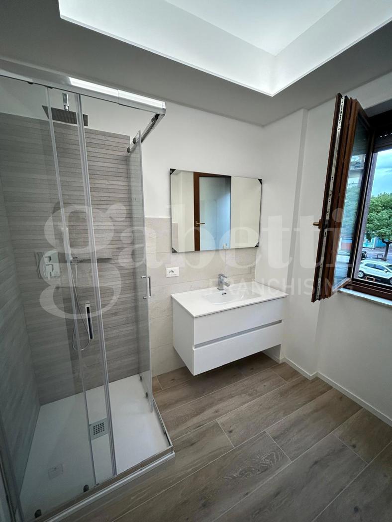 Quadrilocale con box a Latina