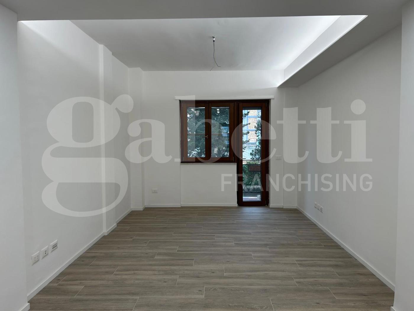 Quadrilocale con box a Latina