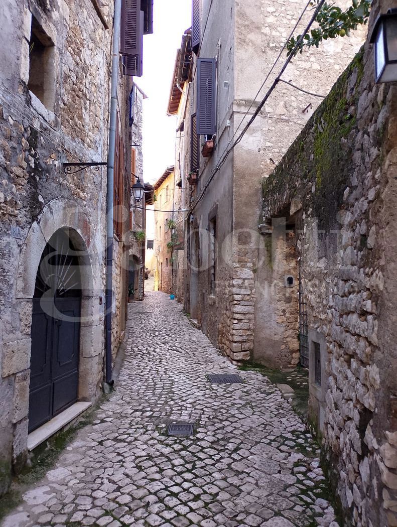 Appartamento in vendita a Sermoneta