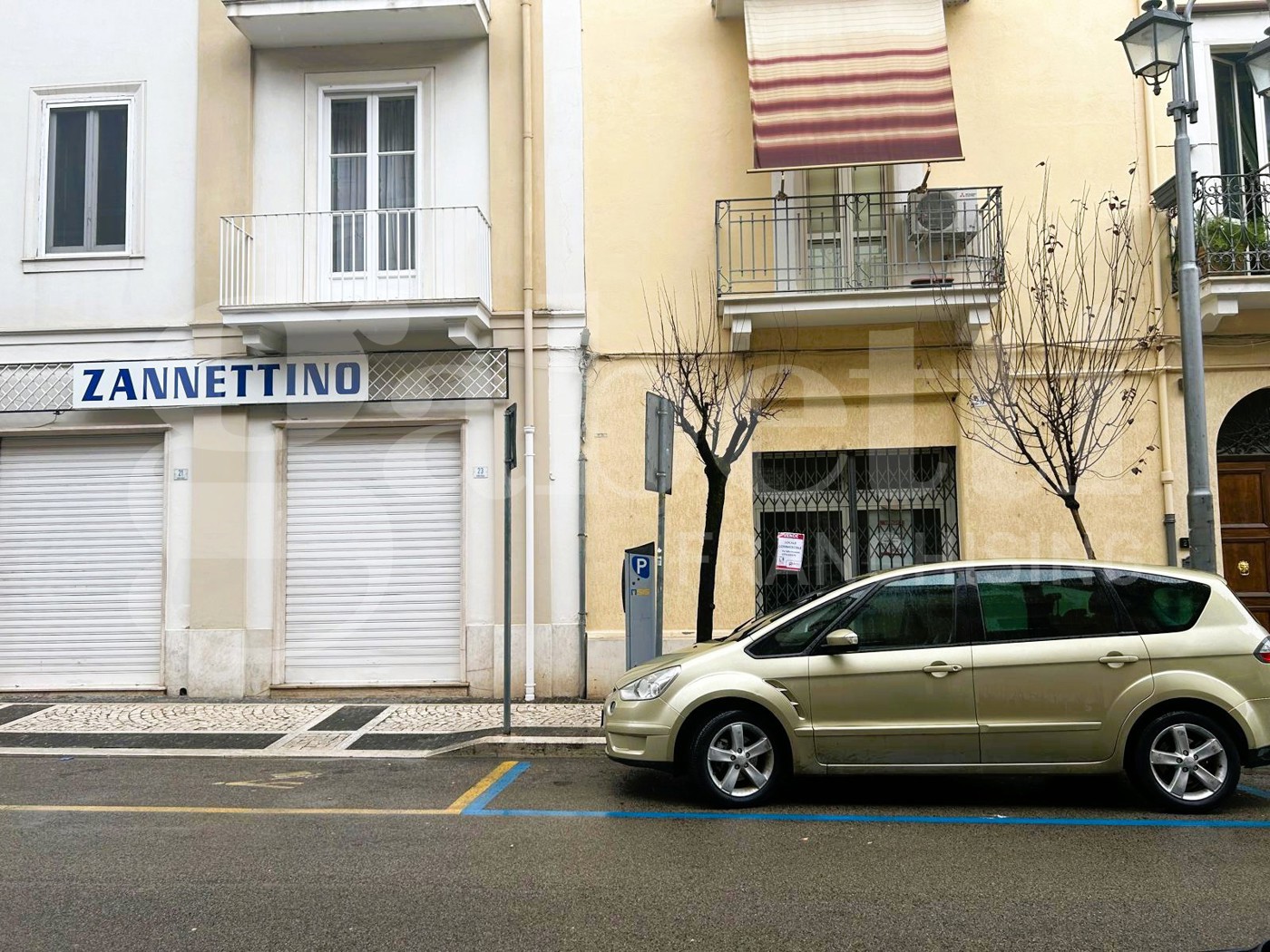 Negozio in vendita a Fondi