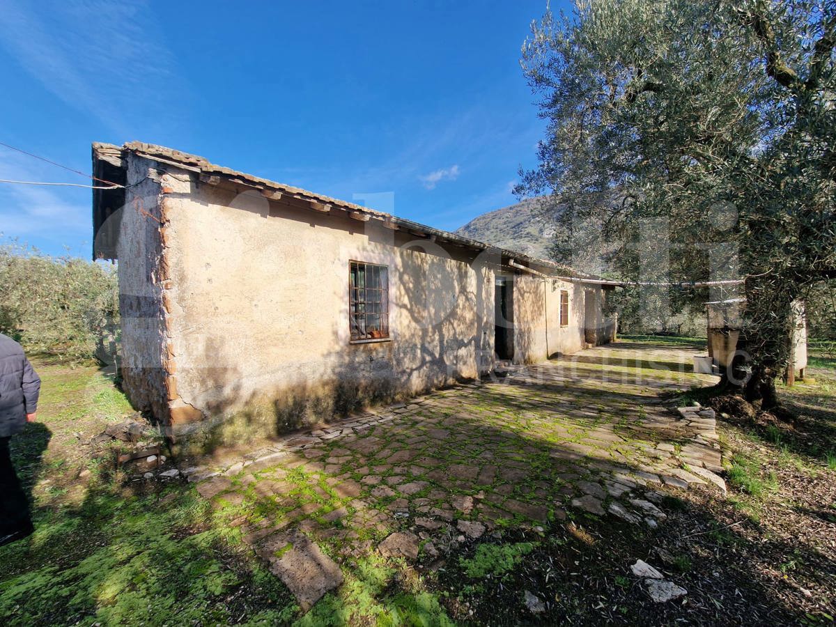 Casa indipendente in vendita a Cisterna di Latina