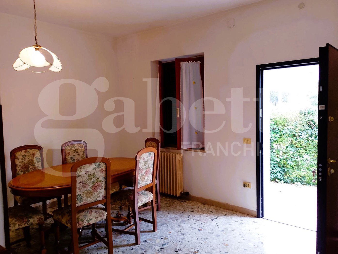 Casa indipendente da ristrutturare a Cisterna di Latina