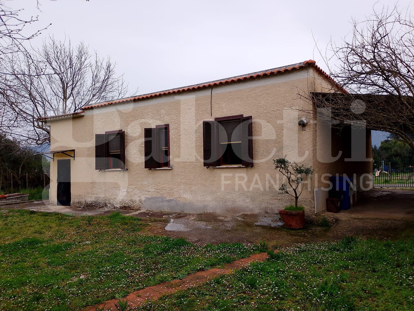 Casa indipendente da ristrutturare a Cisterna di Latina