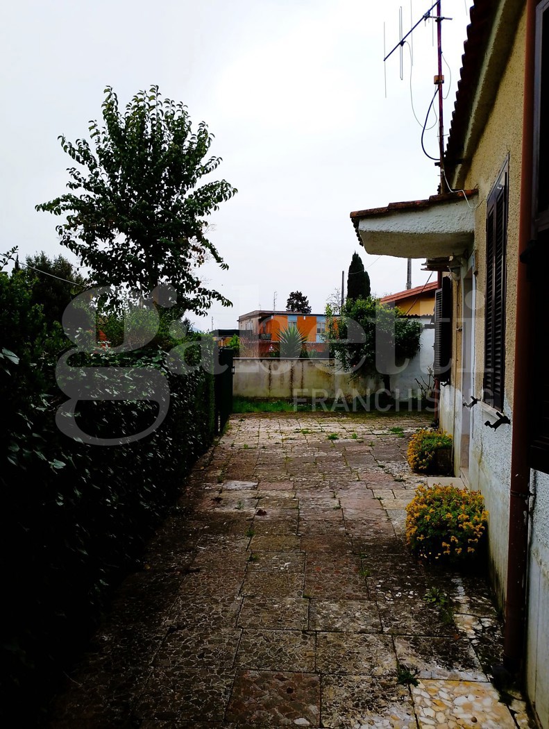 Casa indipendente da ristrutturare a Cisterna di Latina