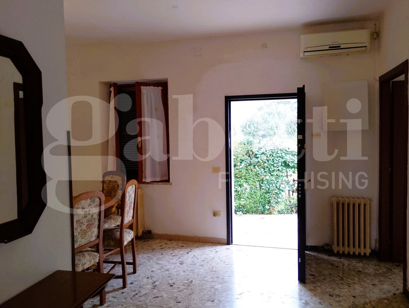 Casa indipendente da ristrutturare a Cisterna di Latina