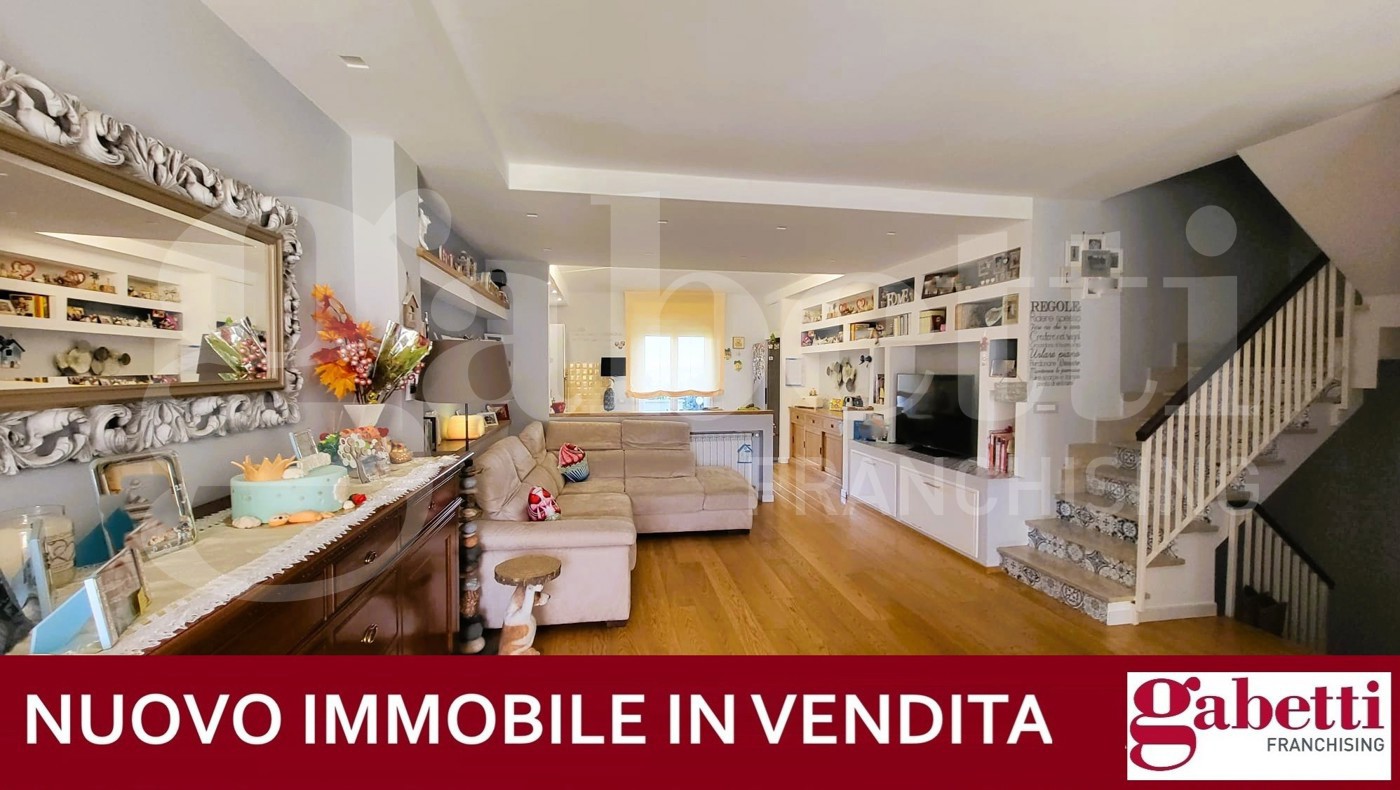 Villa in vendita a Latina