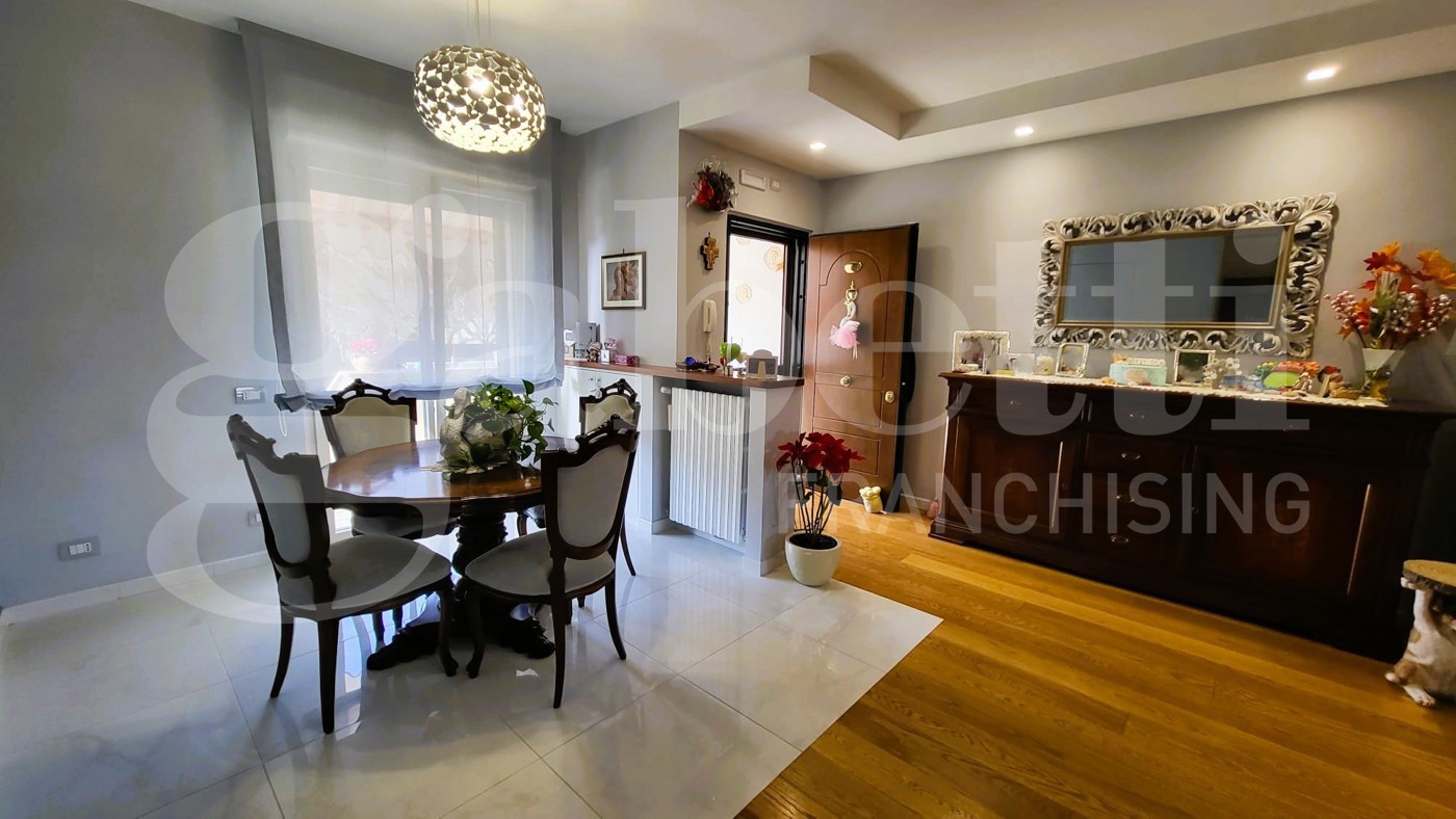 Villa in vendita a Latina