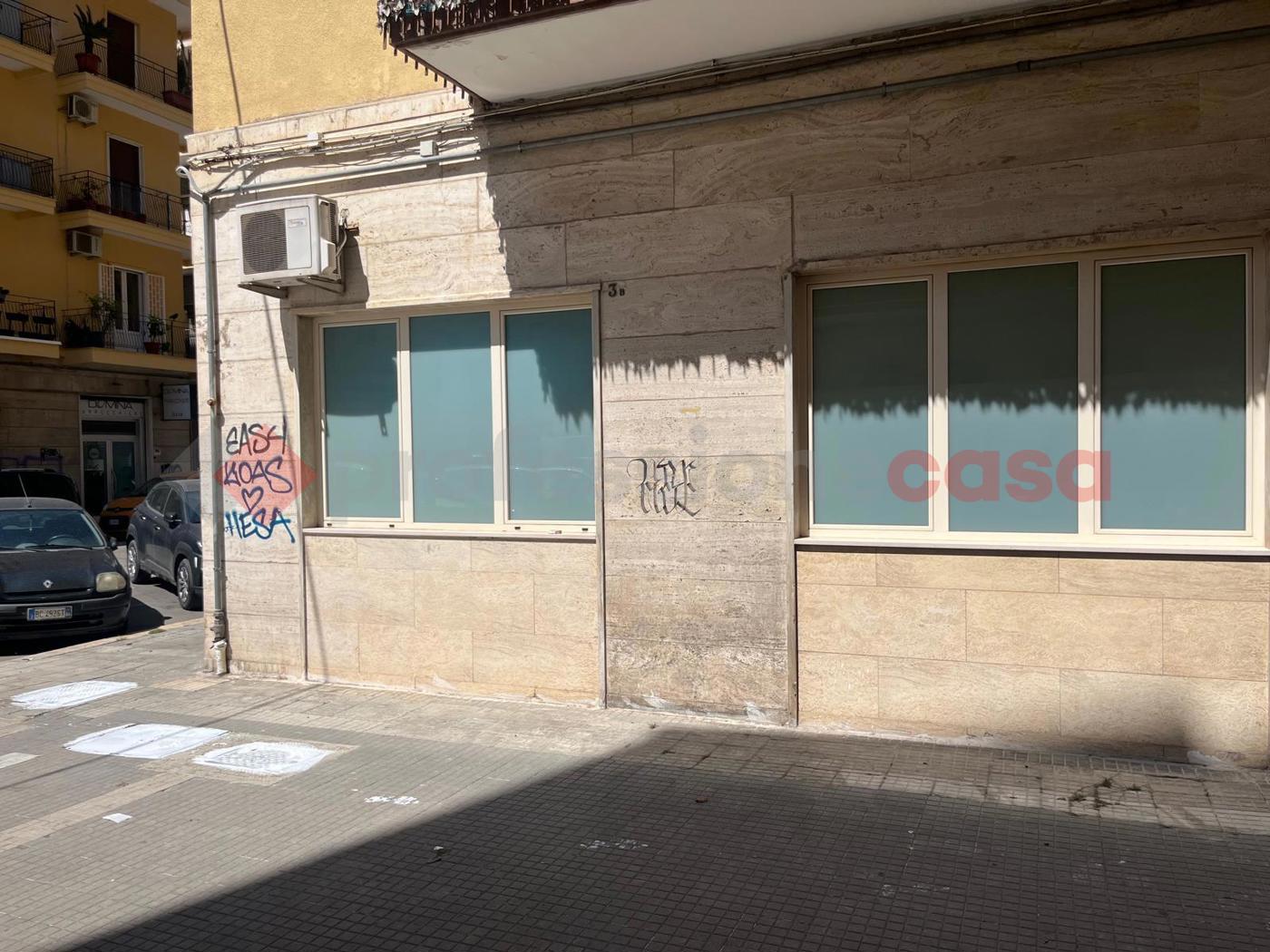 Negozio in vendita a Bari