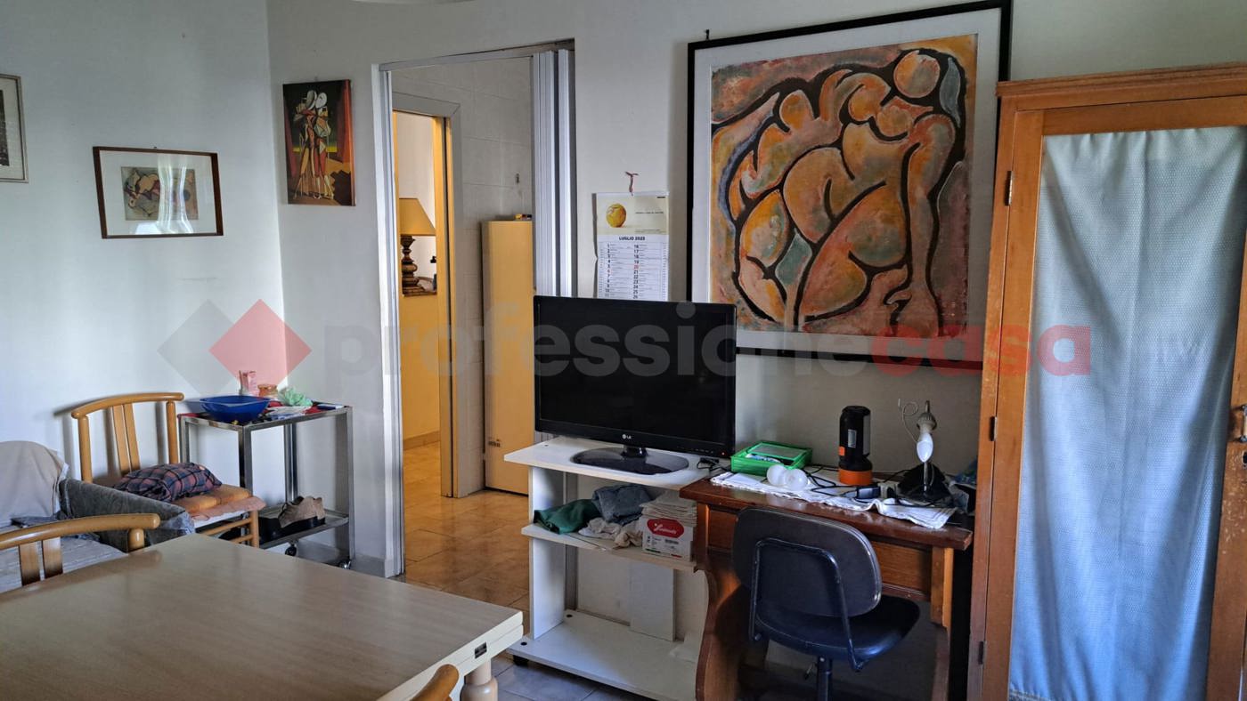 Quadrilocale arredato in affitto a Bari