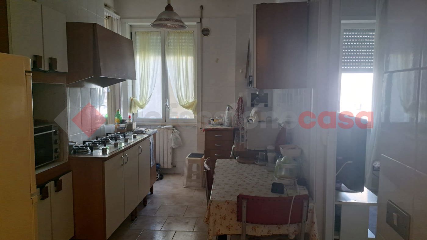 Quadrilocale arredato in affitto a Bari