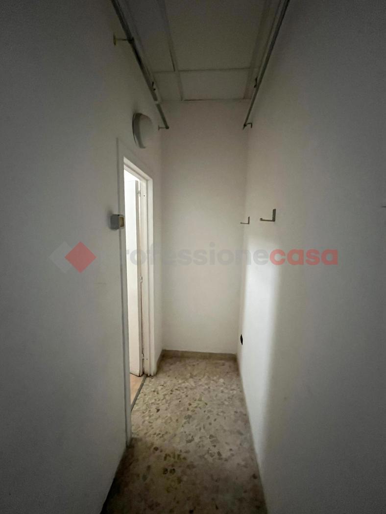 Negozio in affitto a Bari