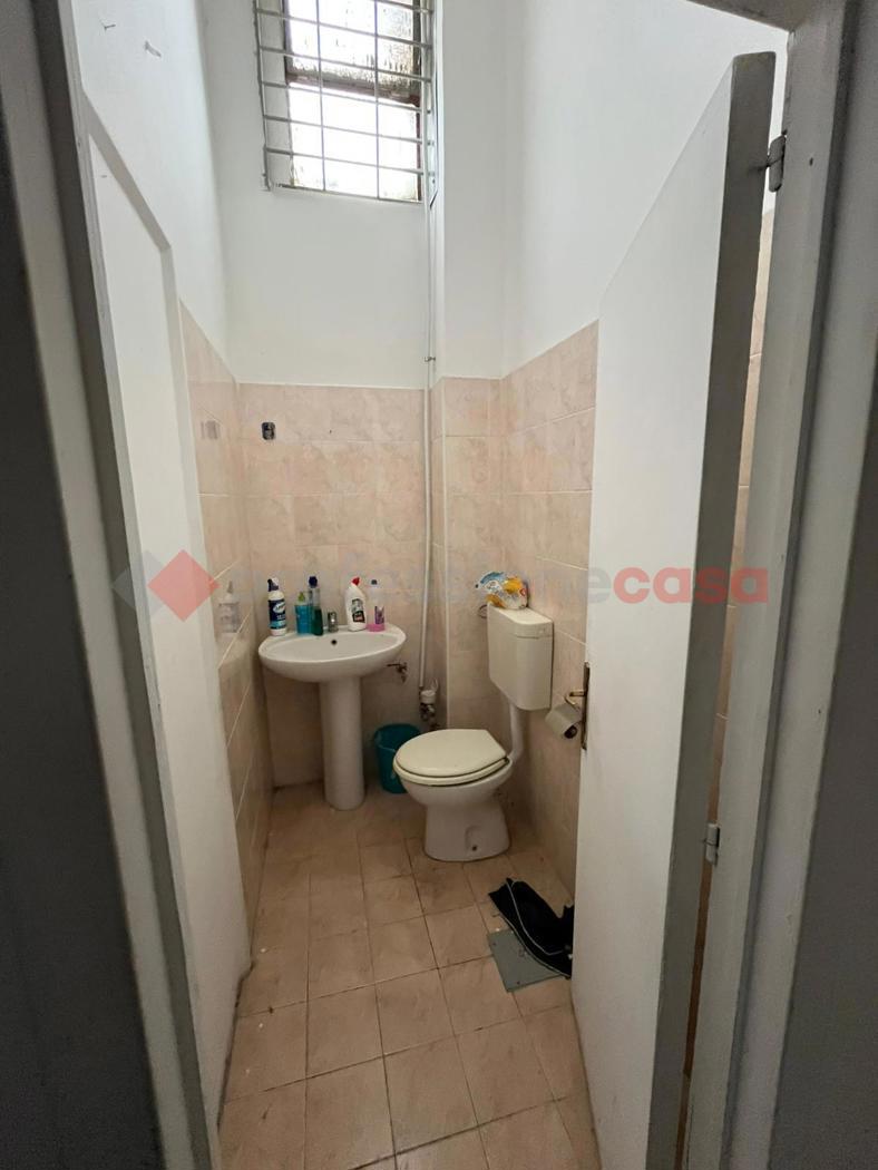 Negozio in affitto a Bari