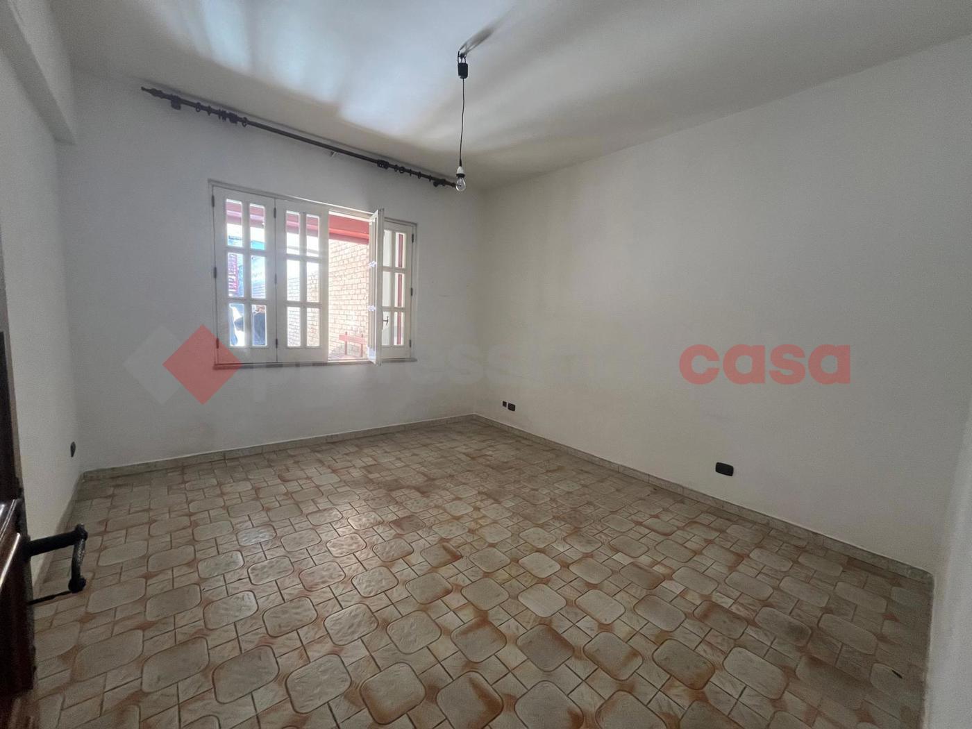 Trilocale in affitto a Valenzano