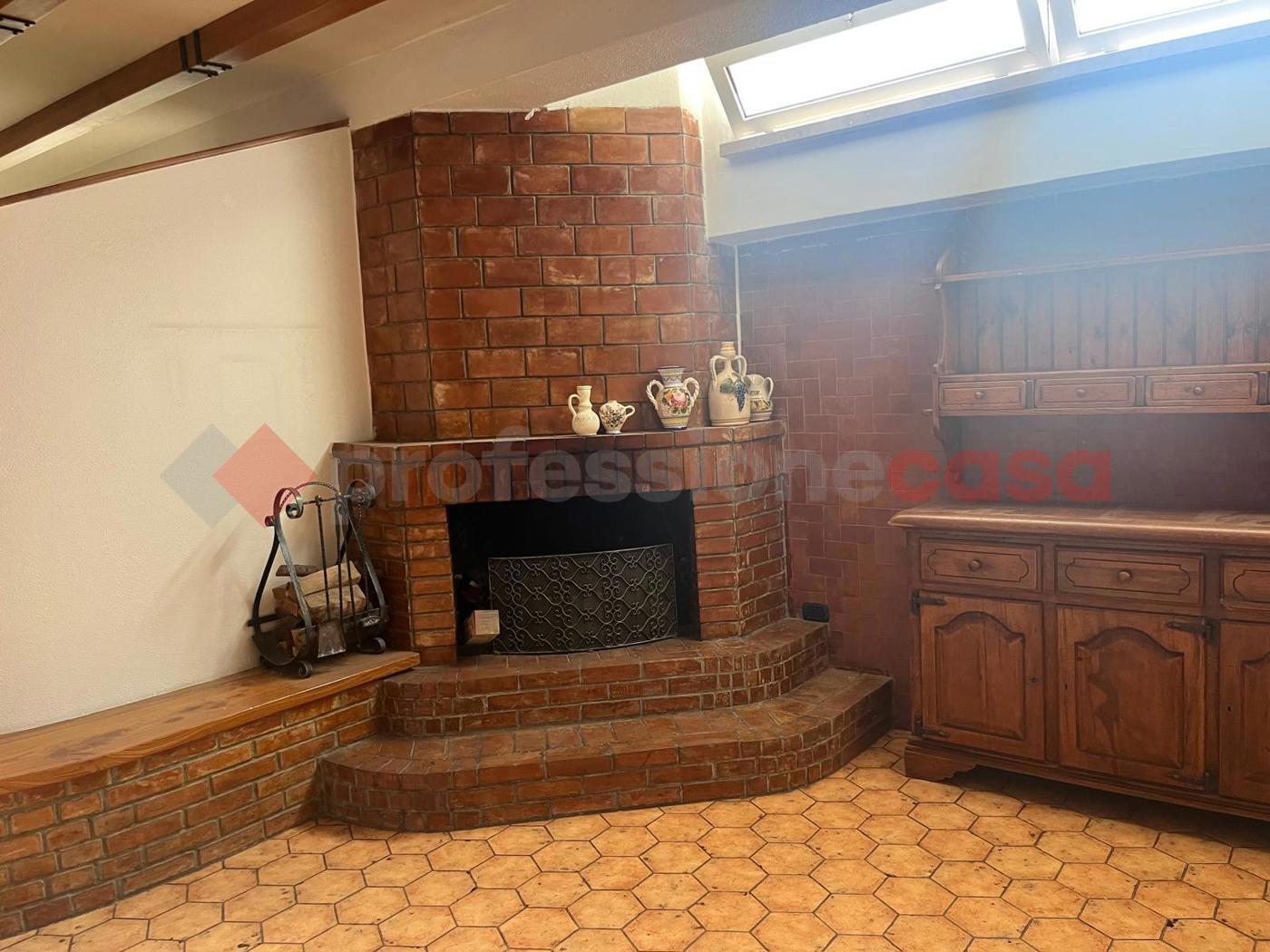 Trilocale in affitto a Valenzano