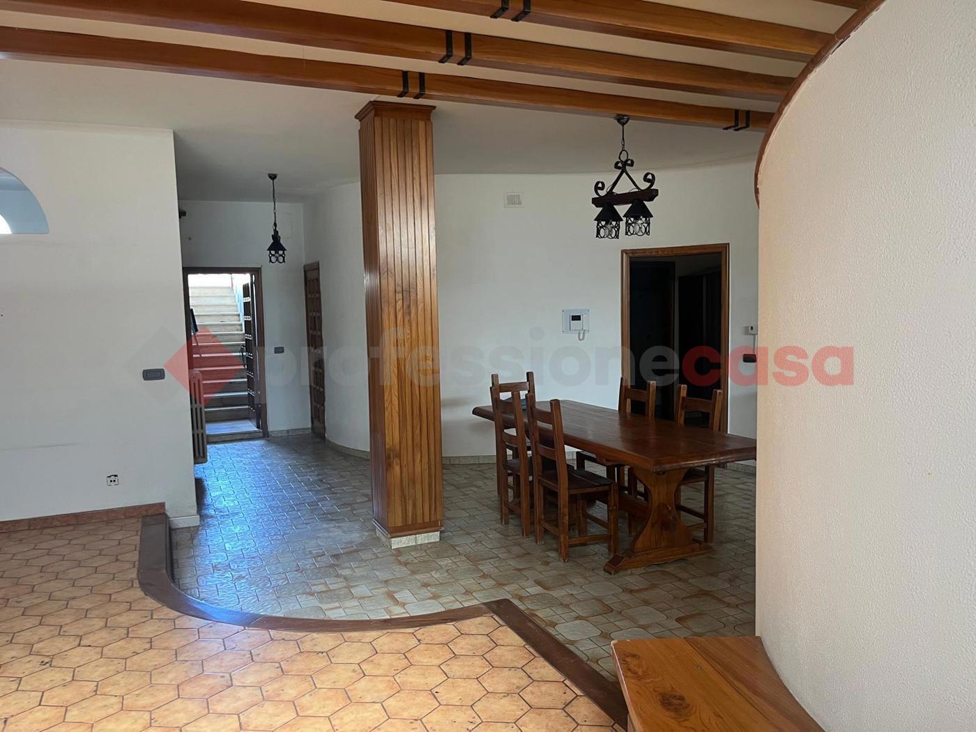 Trilocale in affitto a Valenzano