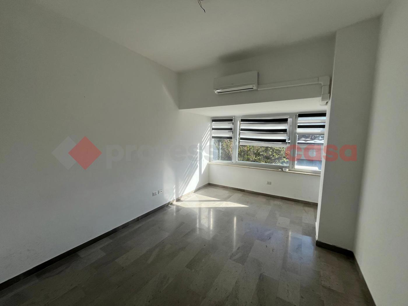 Ufficio in affitto a Bari