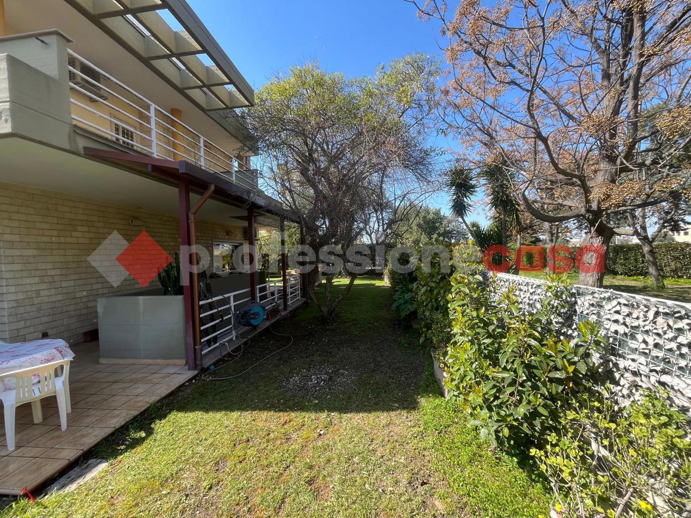 Villa ristrutturata a Bari