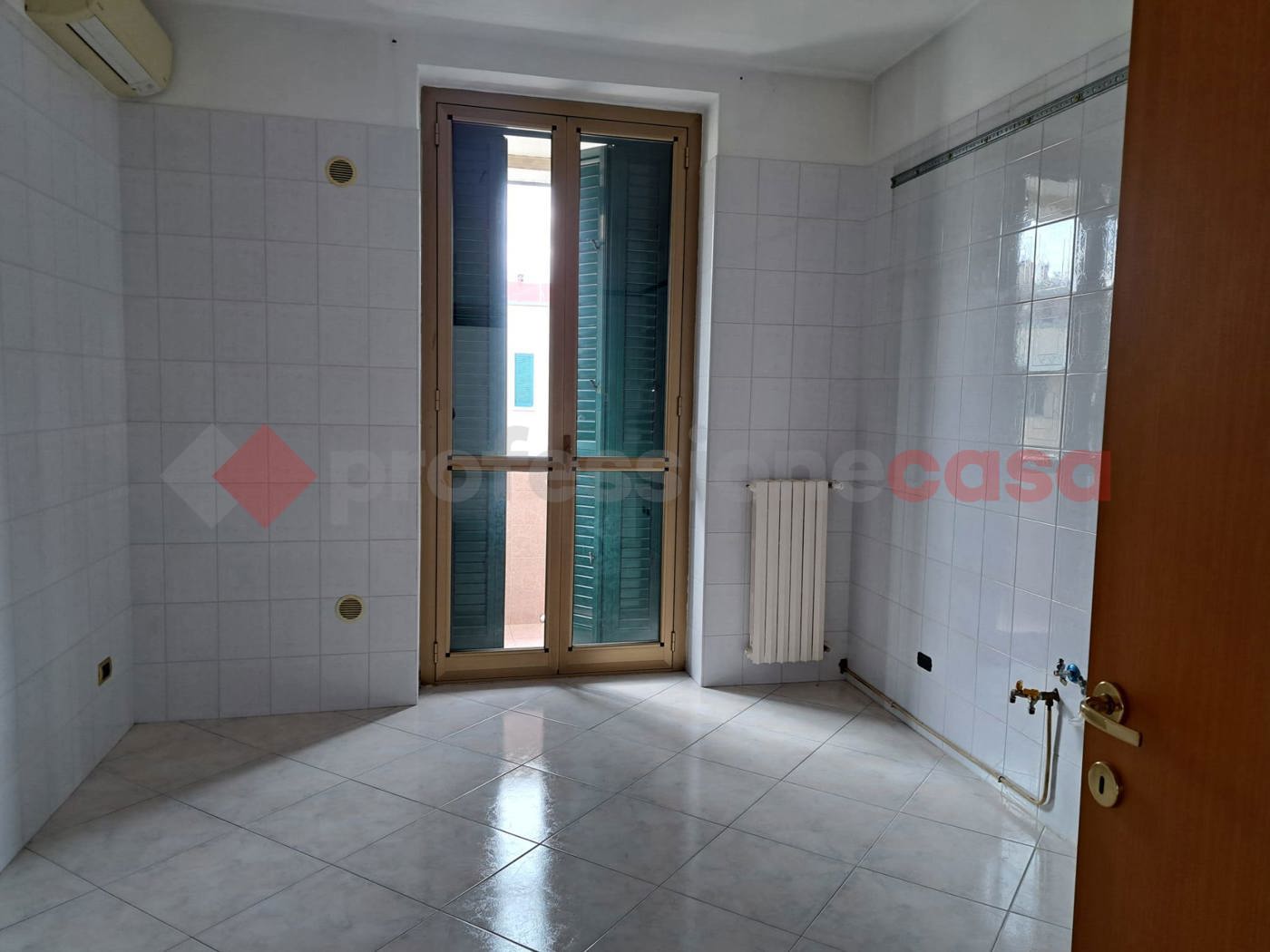 Trilocale arredato in affitto a Bari