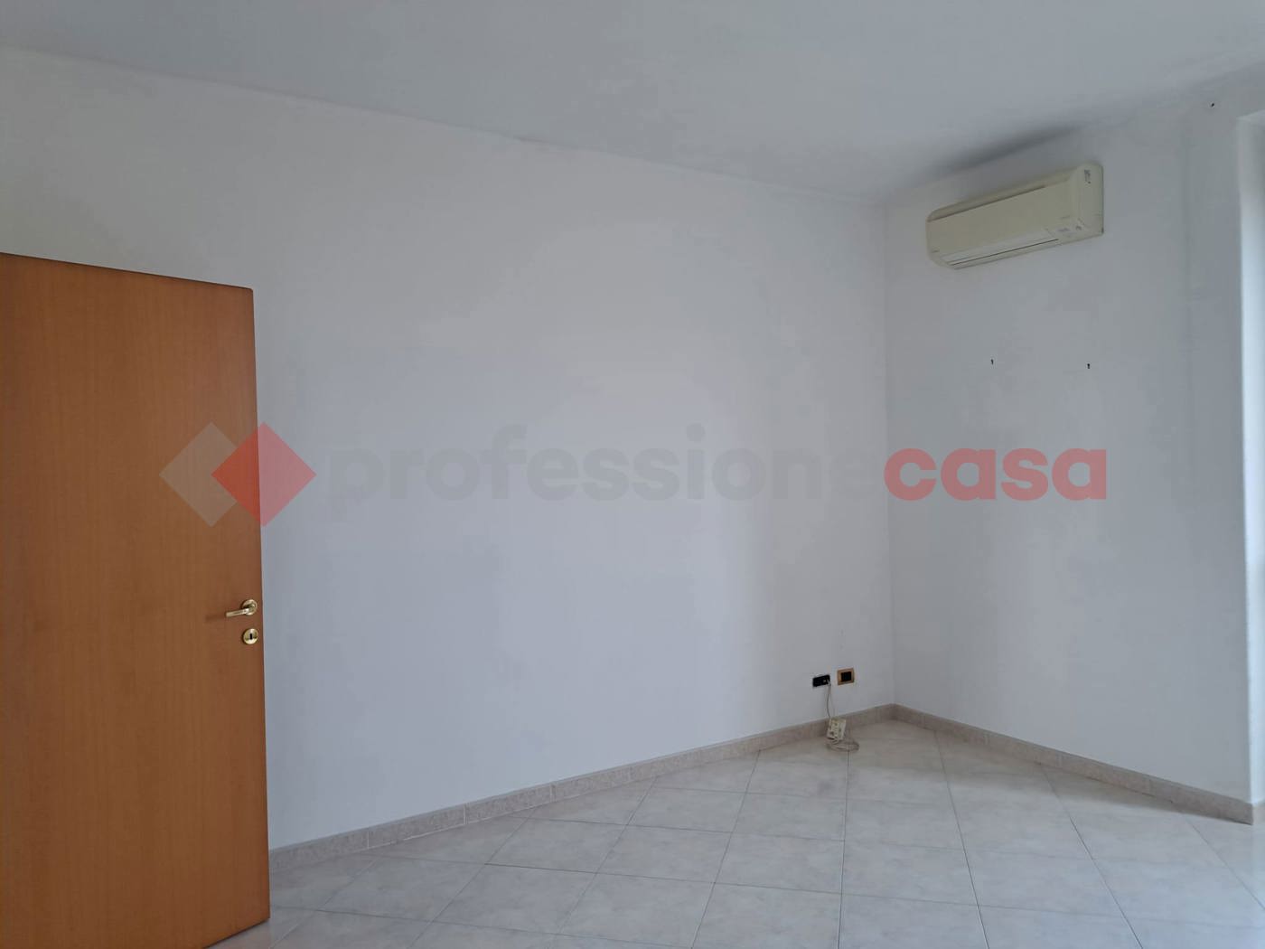 Trilocale arredato in affitto a Bari