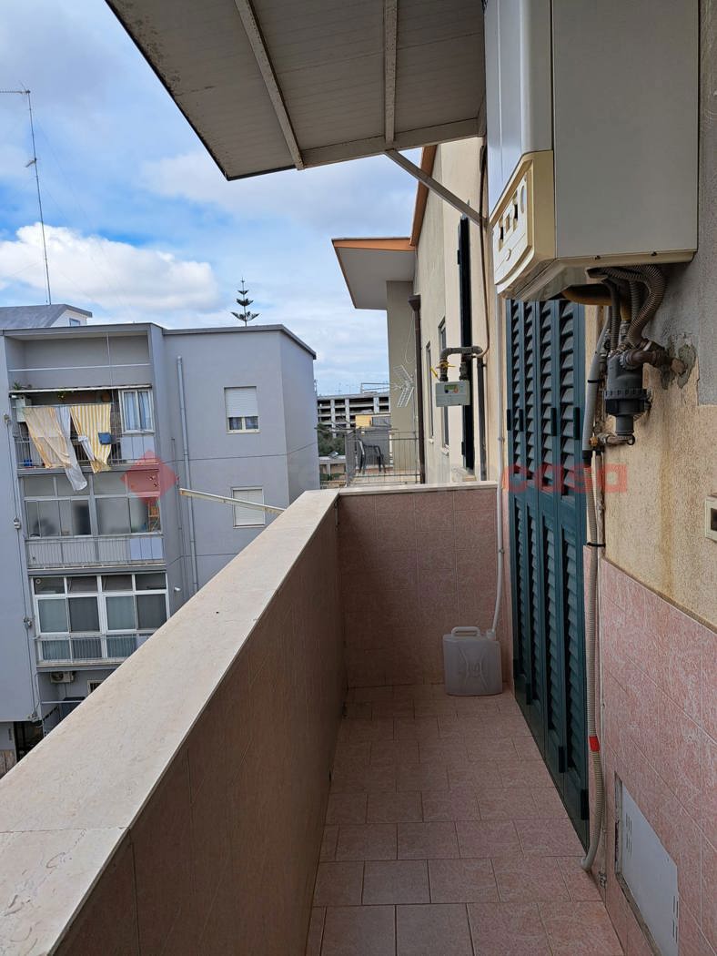 Trilocale arredato in affitto a Bari