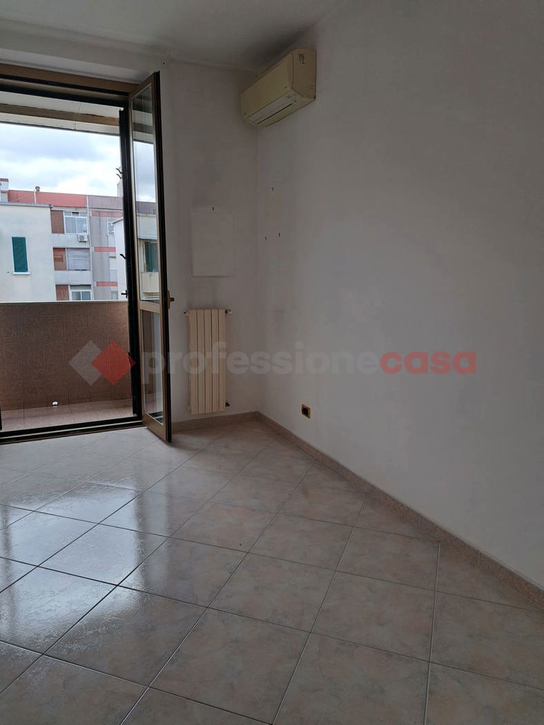 Trilocale arredato in affitto a Bari