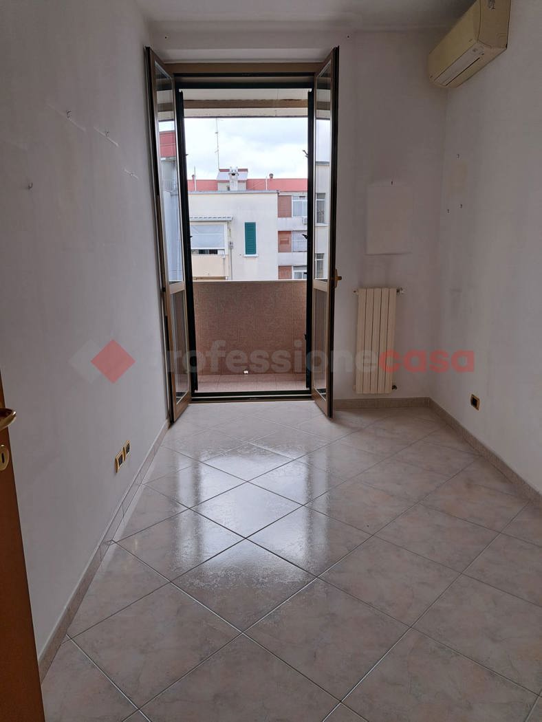 Trilocale arredato in affitto a Bari