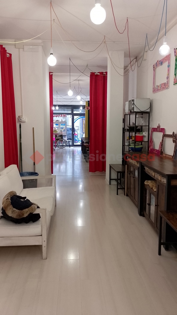 Negozio in vendita a Bari