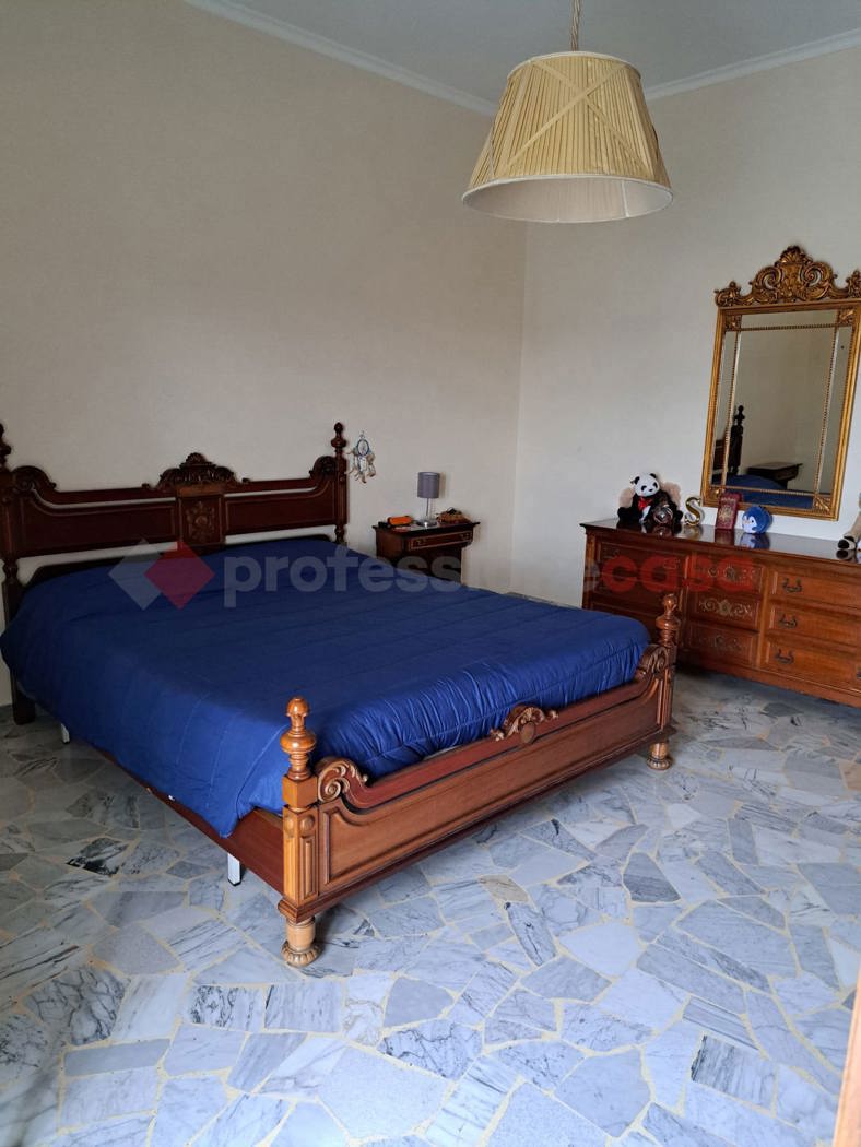 Trilocale arredato in affitto a Bari