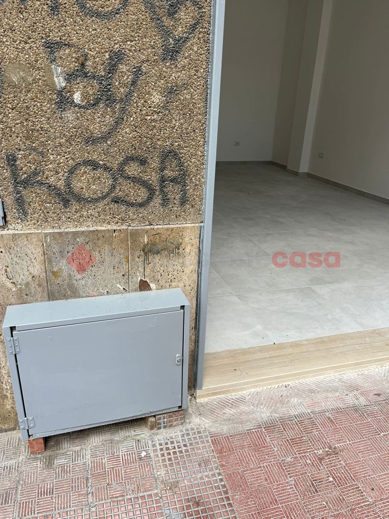 Negozio in vendita a Modugno