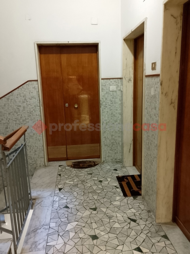 Trilocale arredato in affitto a Bari