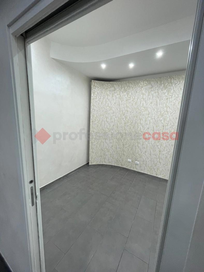 Negozio in affitto a Bari