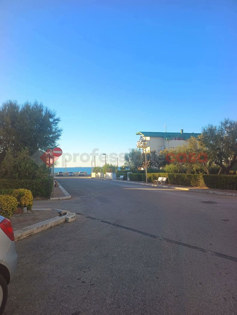 Trilocale arredato in affitto a Bari