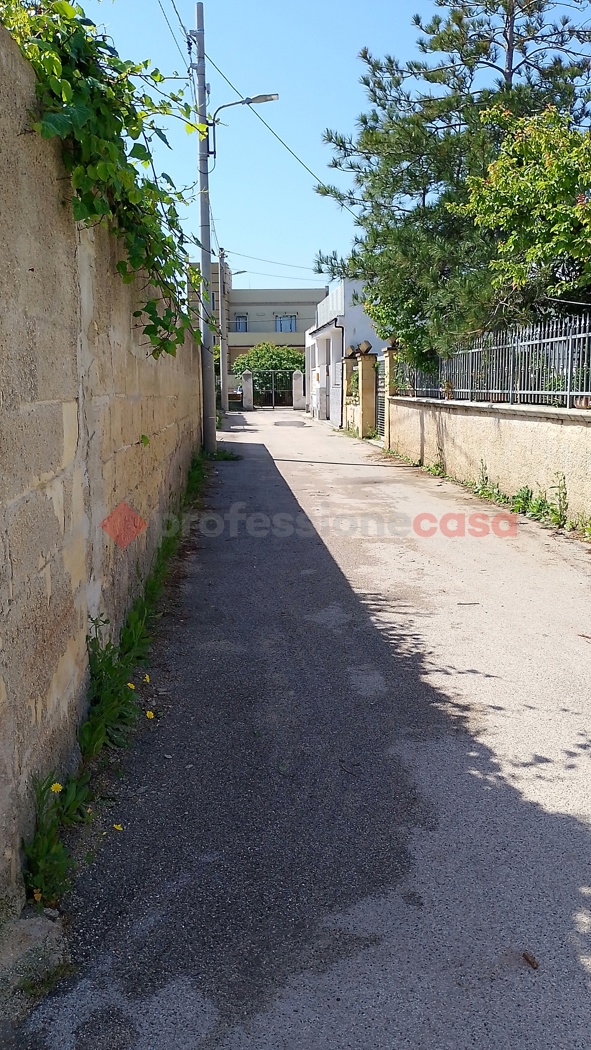 Casa indipendente con giardino a Bari
