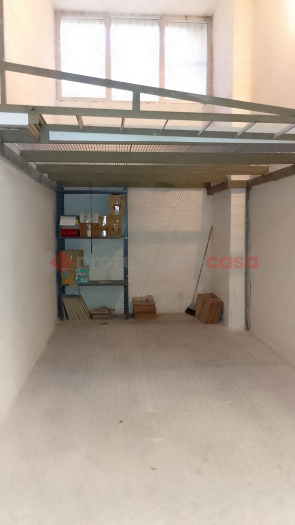 Box/Garage 15mq in vendita a Bari