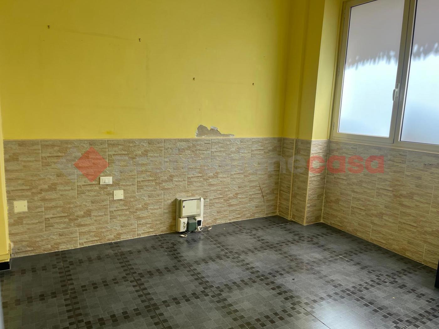 Negozio in affitto a Bari