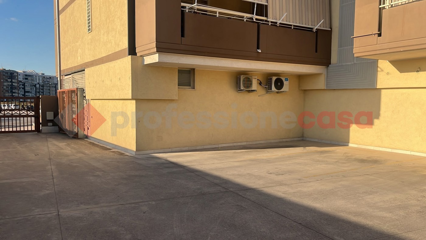 Box/Garage 12mq in vendita a Bari