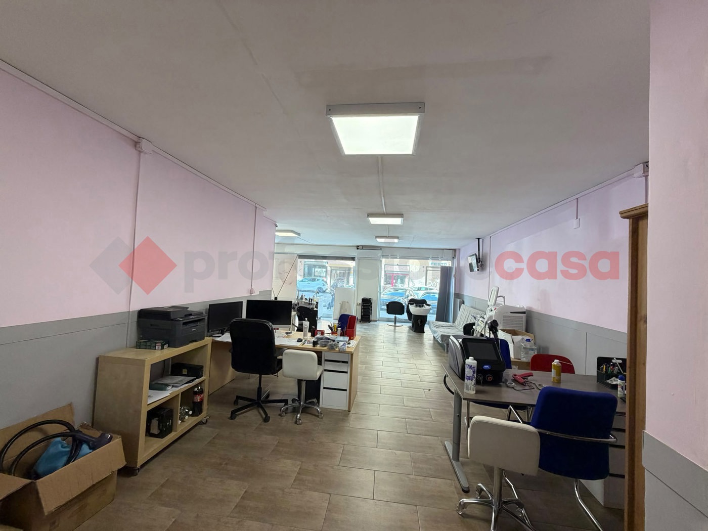 Negozio in affitto a Bari