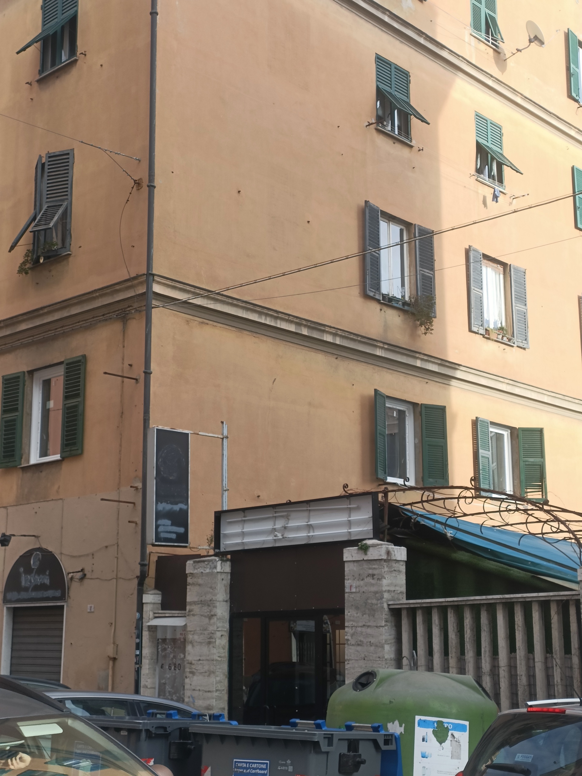 Locale commerciale in affitto, Genova foce