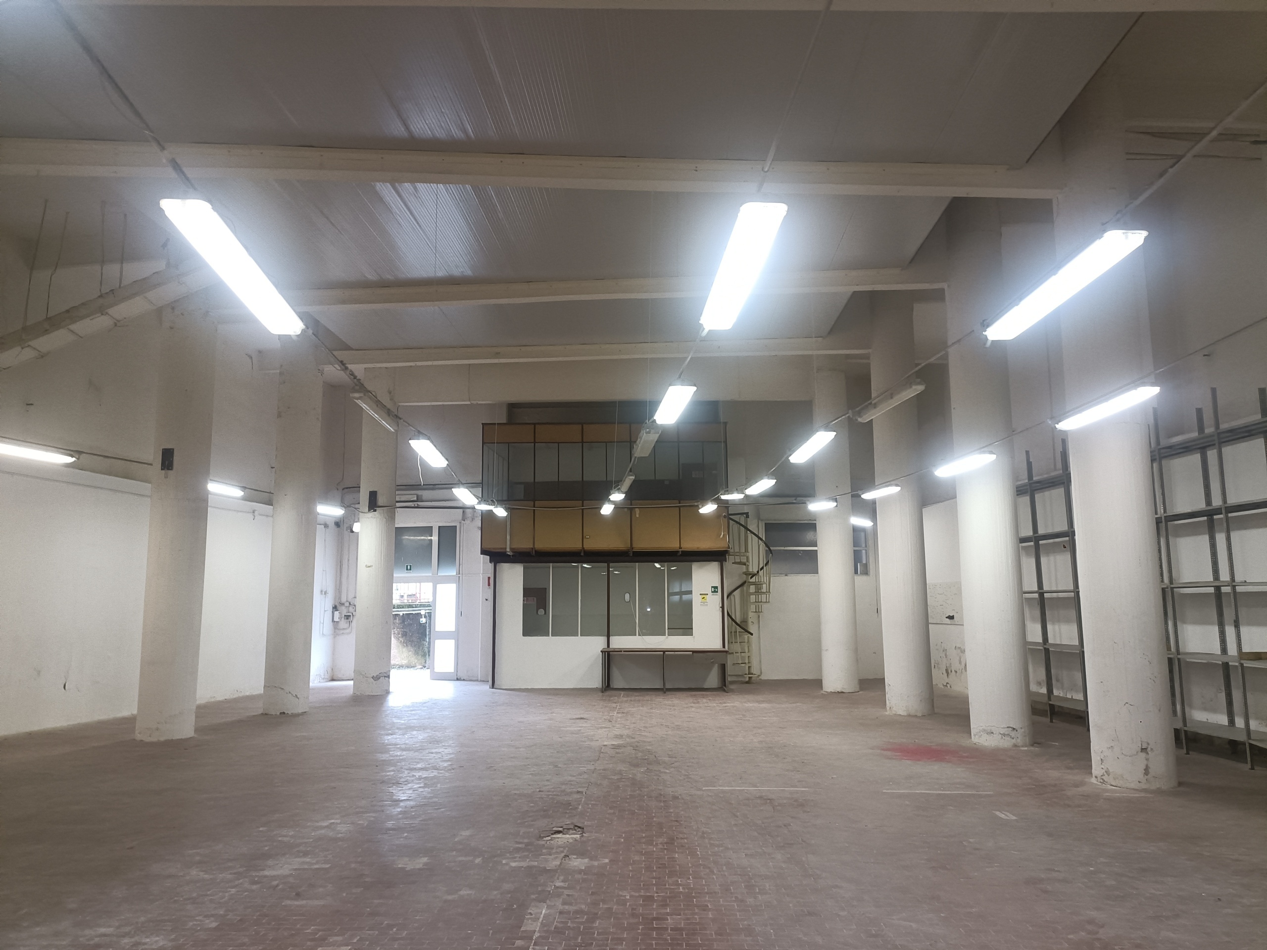 Capannone in affitto in via terpi 45 r, Genova