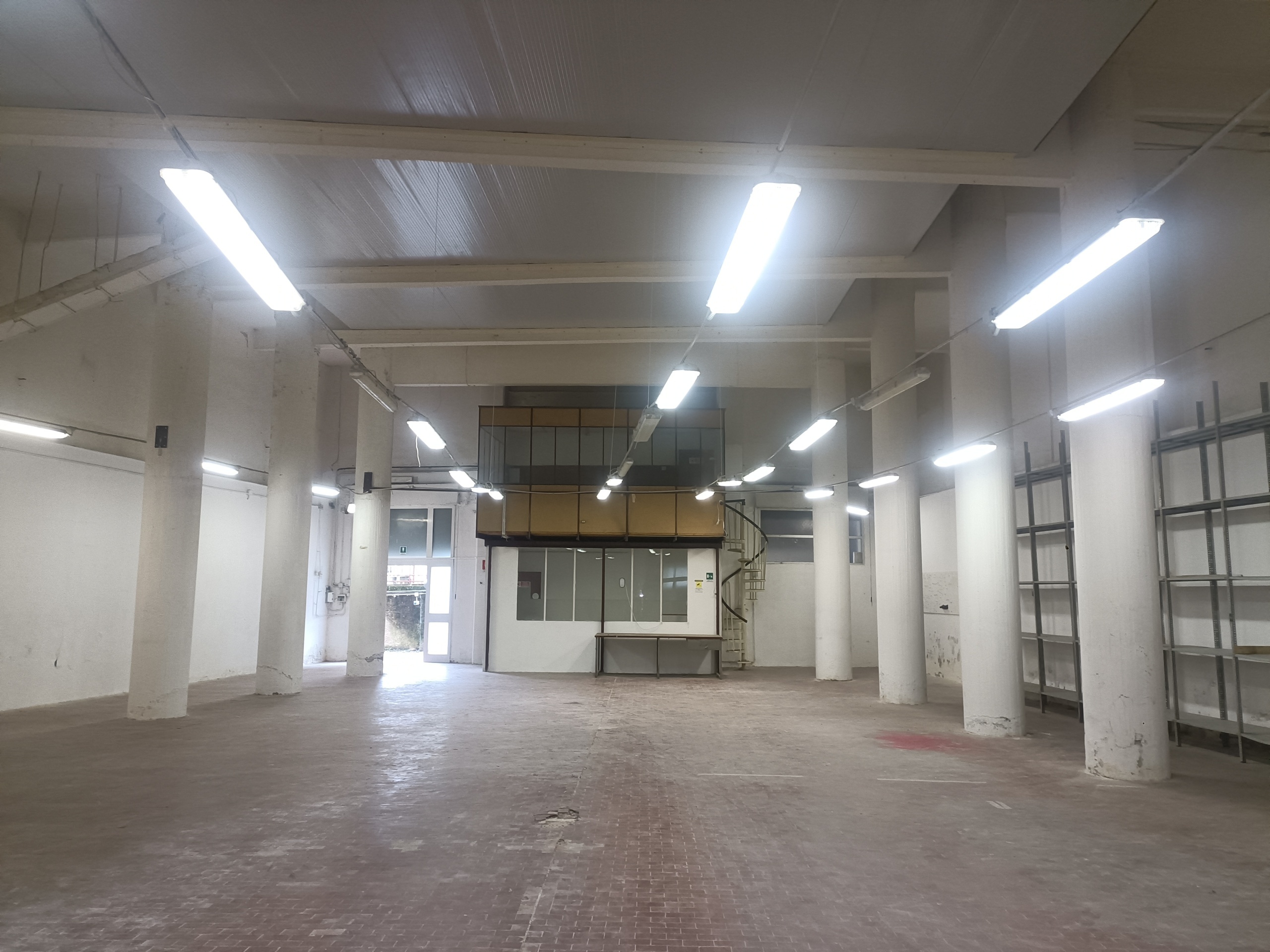 Capannone in affitto in via terpi 45 r, Genova