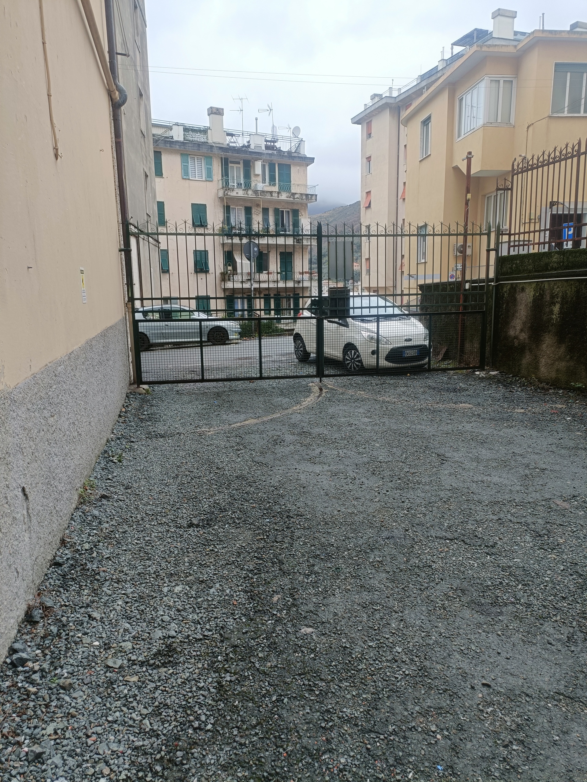 Capannone in affitto in via terpi 45 r, Genova