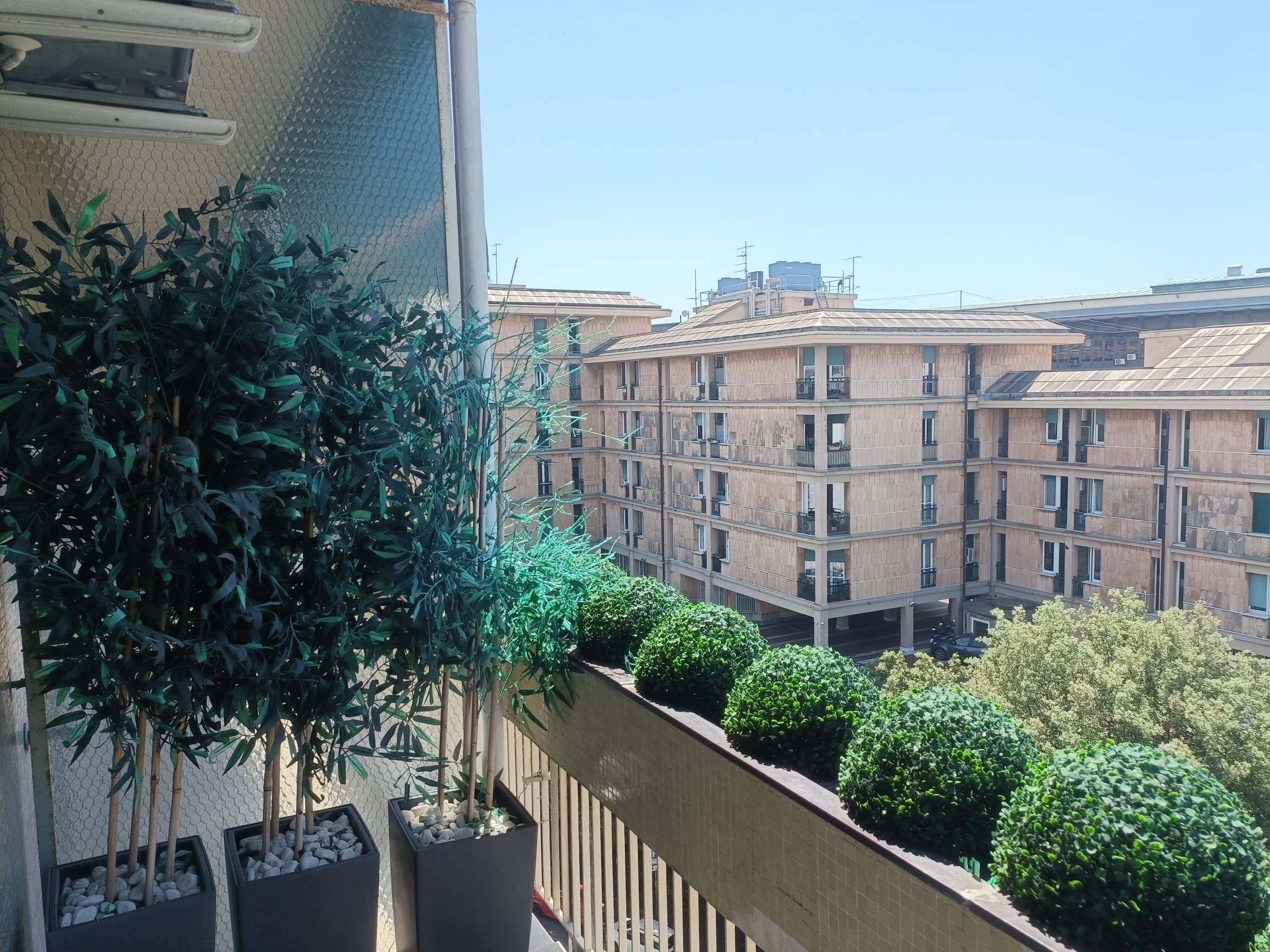 Quadrilocale in vendita in via xii ottobre 10, Genova