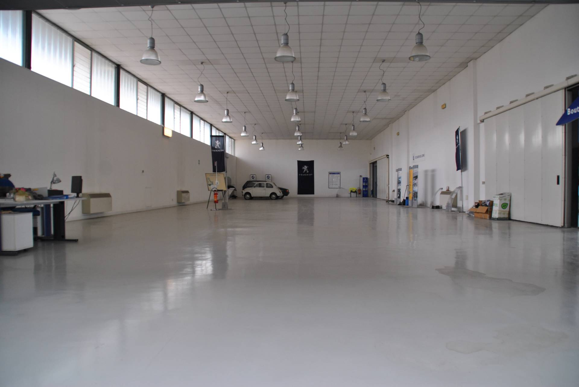 Locale commerciale in vendita a San Giuliano Terme, Madonna dell'Acqua