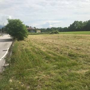Terreno edificabile in vendita a Aviano