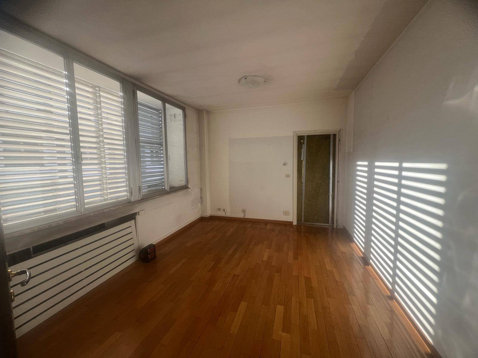 Studio/Ufficio in vendita a Pordenone, Centro