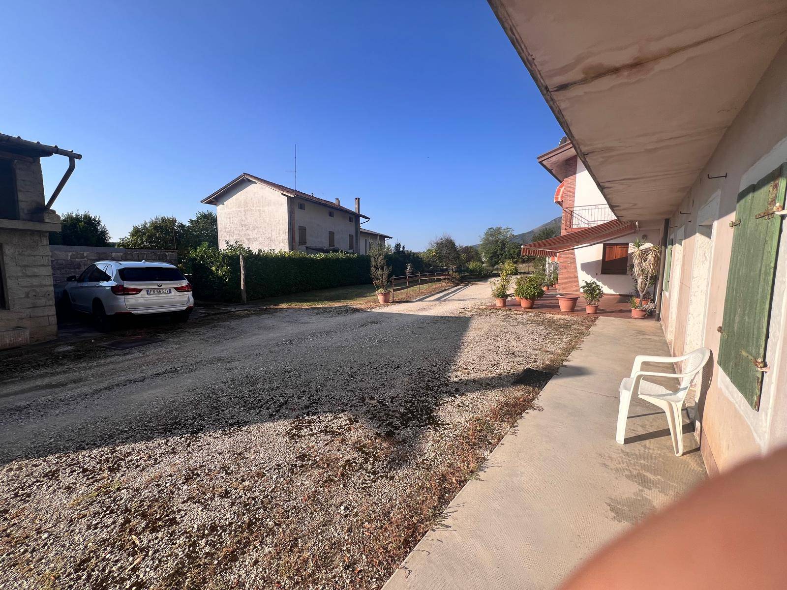 Rustico Casale in vendita a Aviano, Giais