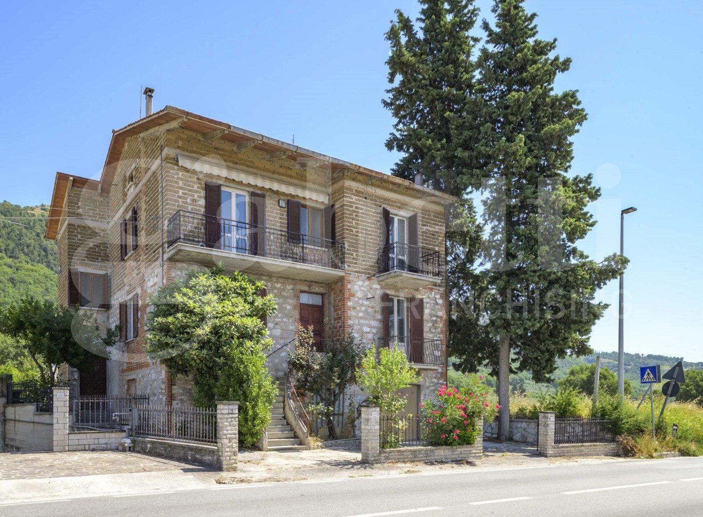 Casa indipendente con giardino a Gubbio