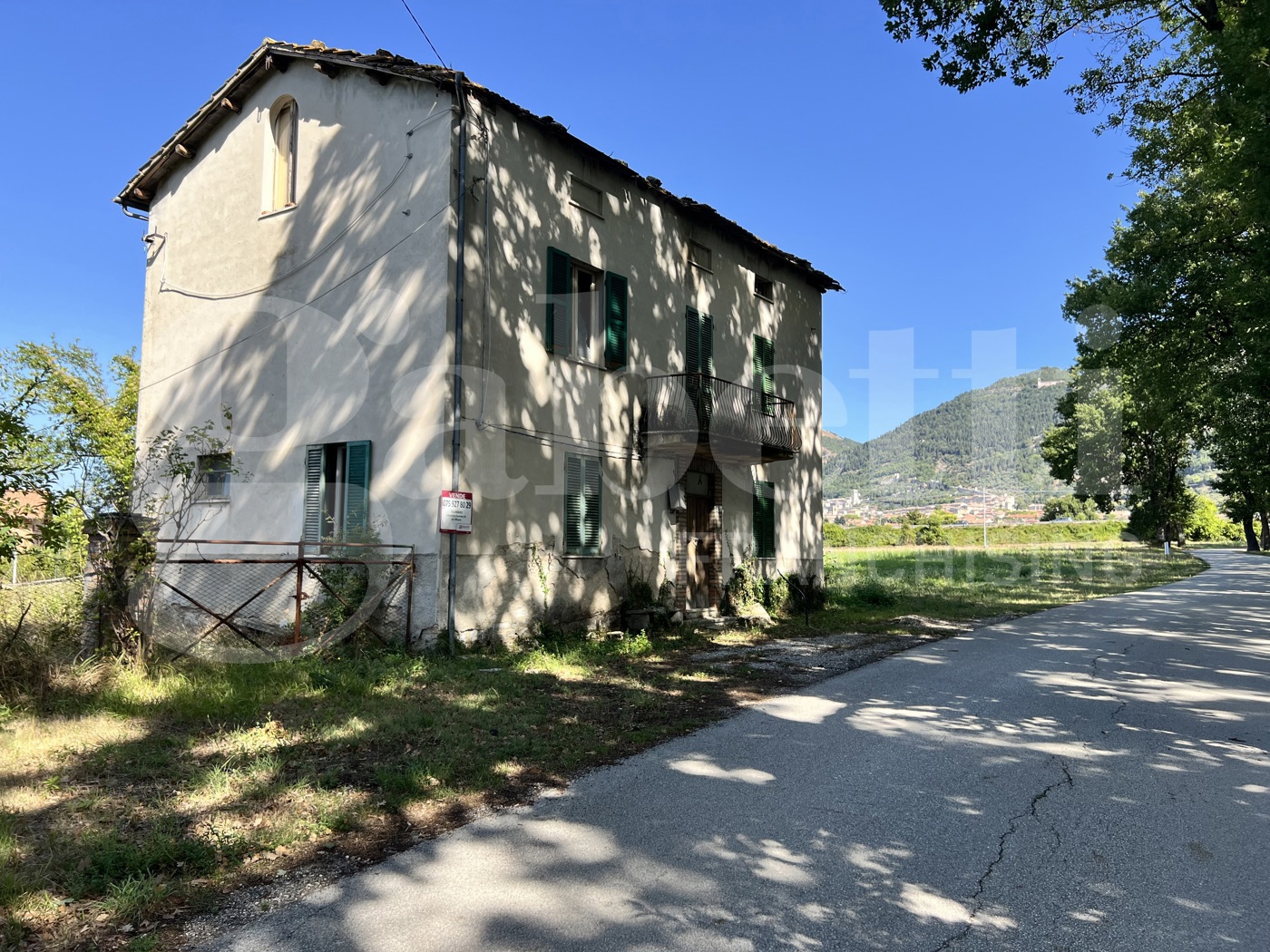 Casa indipendente con giardino a Gubbio