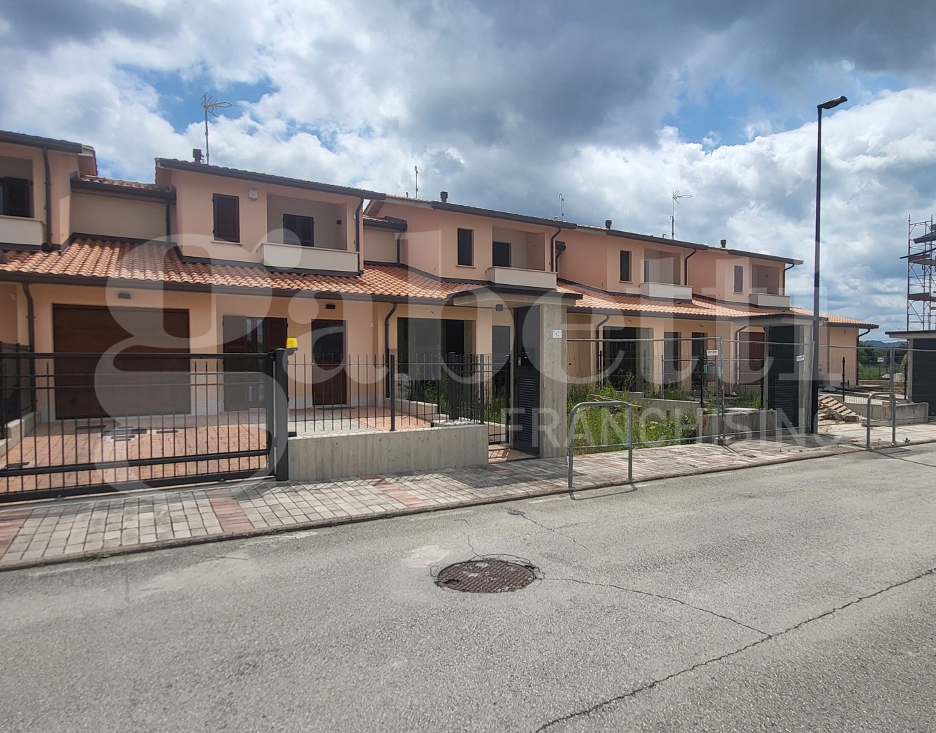 Casa indipendente con giardino a Gubbio